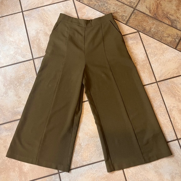 Free Press Olive Green Wide Leg Pants (Culotte Pants) - Picture 1 of 4